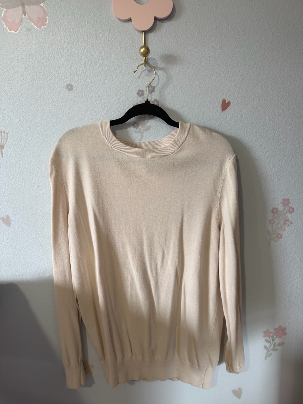 H&M Cream Lightweight Crewneck Sweater